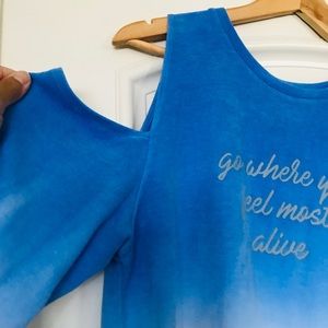 Peace love World Sweater with cut out on shoulders